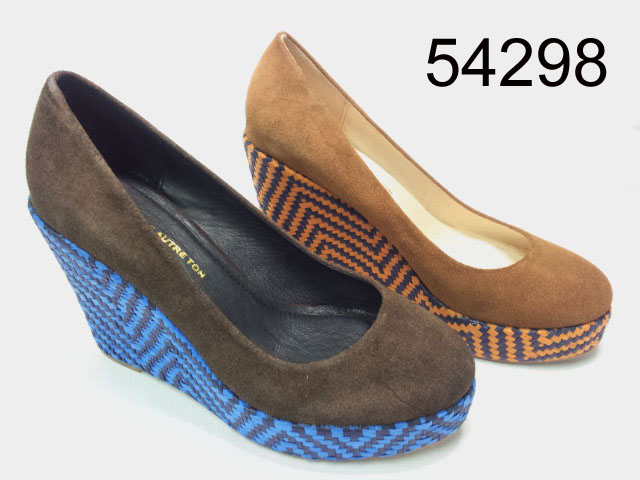 54298 D. BROWN _ CAMEL